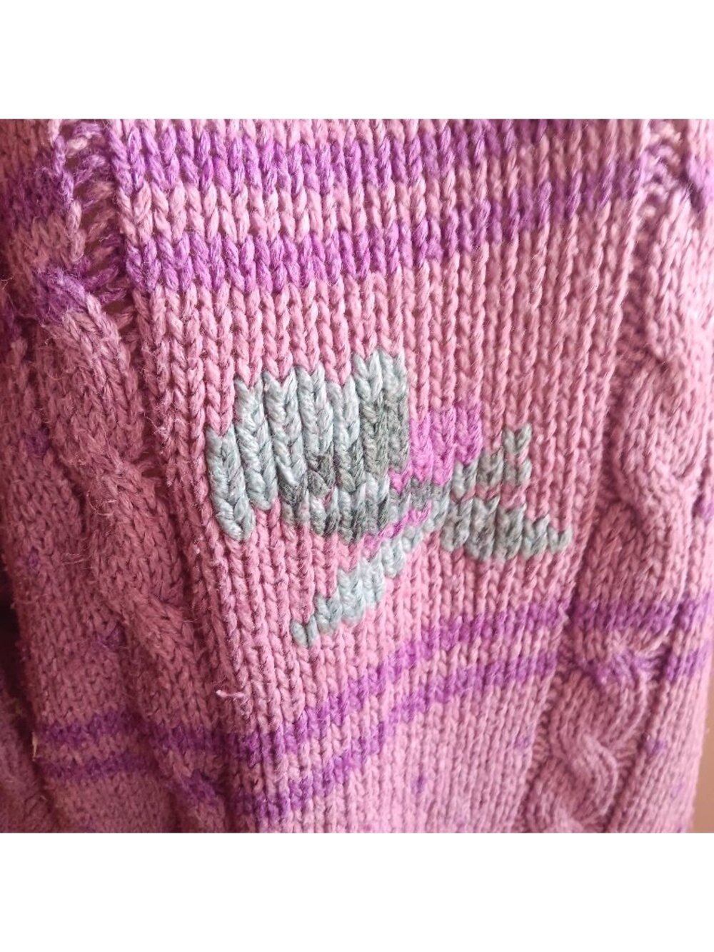 True Vintage 1980's Sweater Wye Oaks Cable Knit Pink Floral Design Crew Neck
